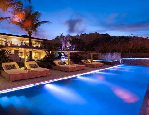 Eclairage LED pour piscine